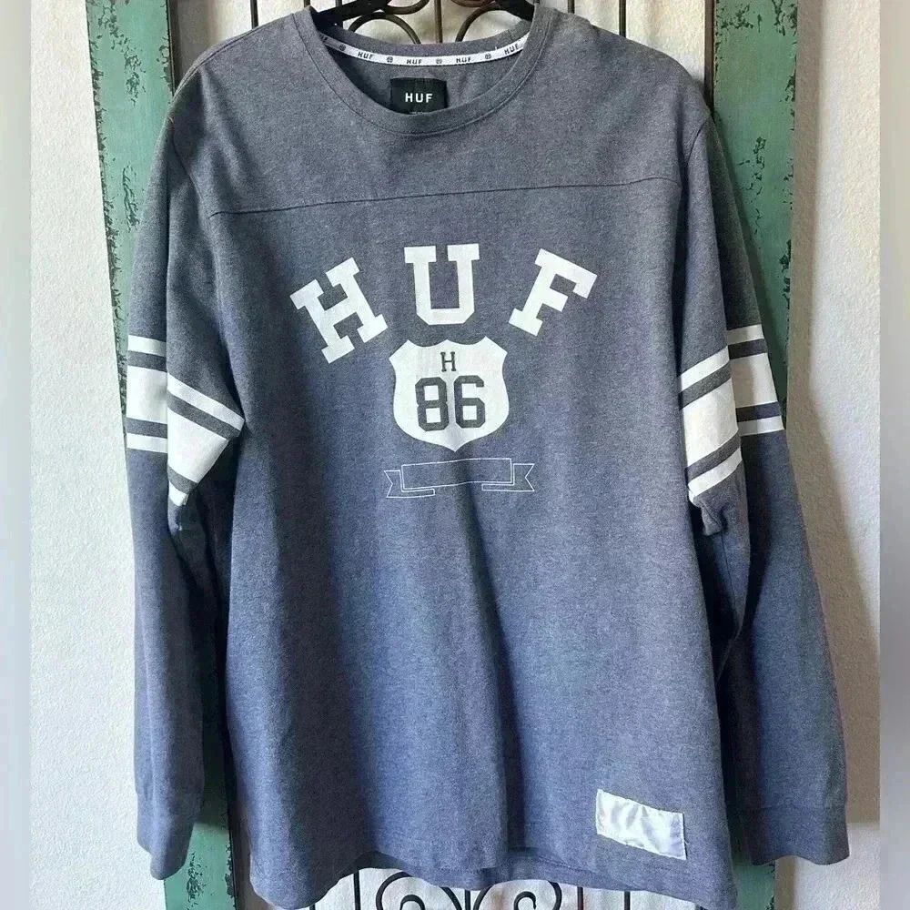 HUF Graphic Varsity Long Sleeve Shirt
HUF highway sign with iconic 86. Mens Lg